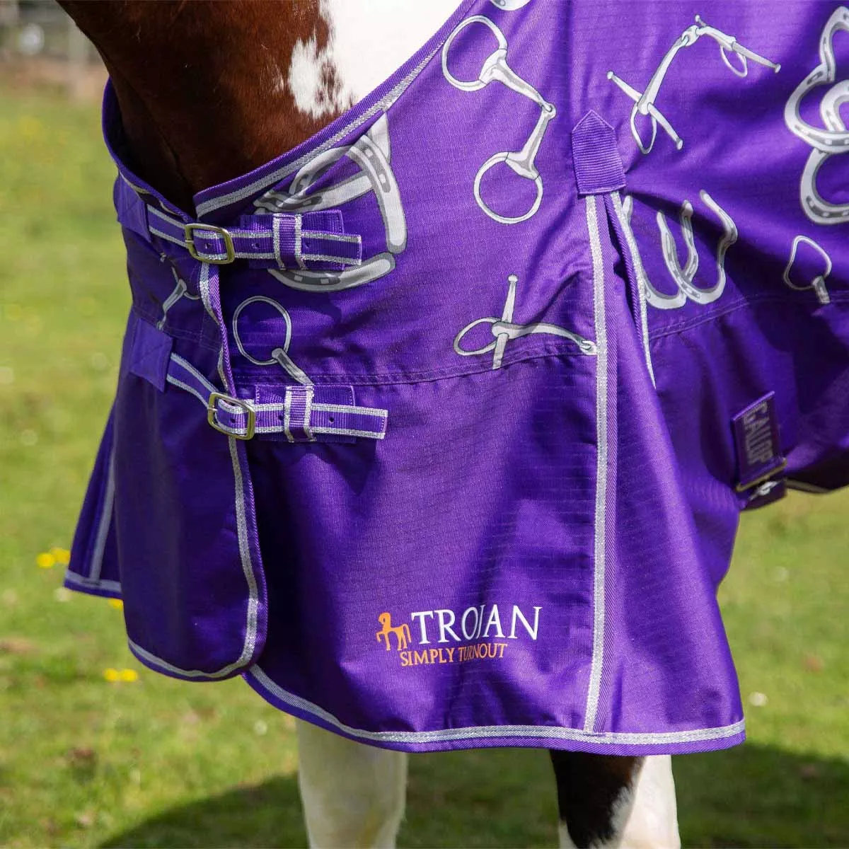 Gallop Trojan Bits of Luck Lightweight Turnout Rug Purple