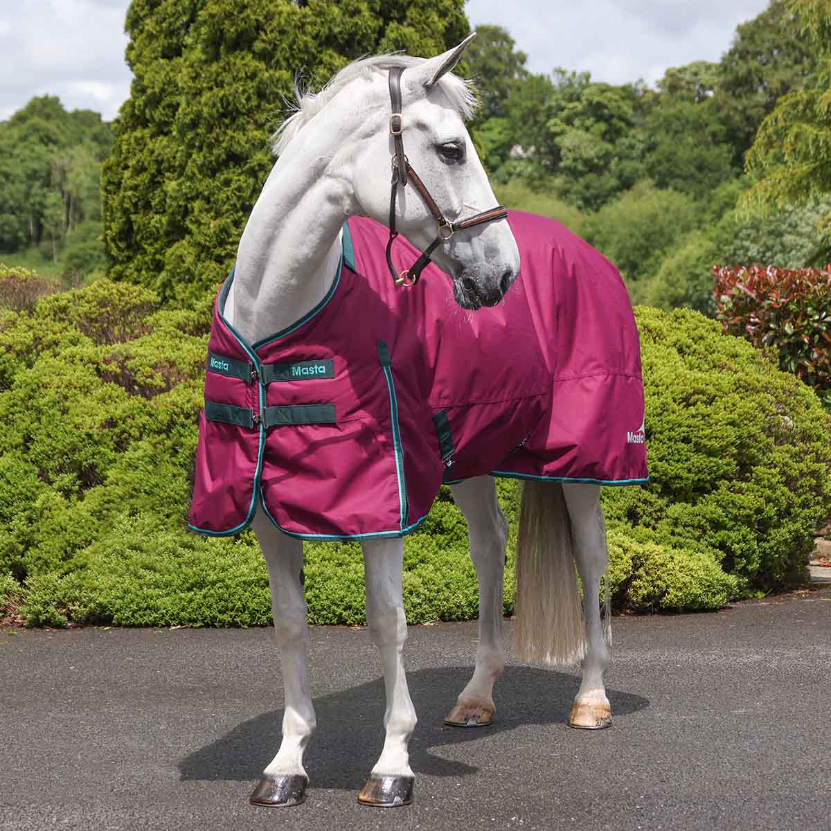 VentoMasta 100g Lightweight Standard Neck Turnout Burgundy