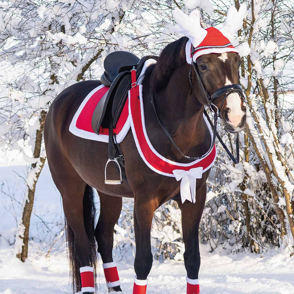 QHP Christmas Breast strap Red